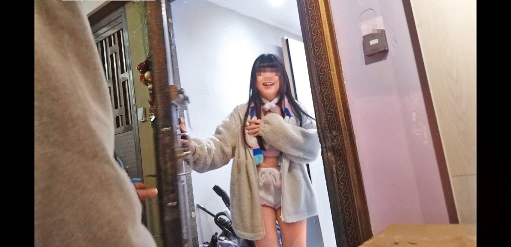 本港近年多了一些賣弄性感的女僕咖啡店。 本港近年多了一些賣弄性感的女僕咖啡店。