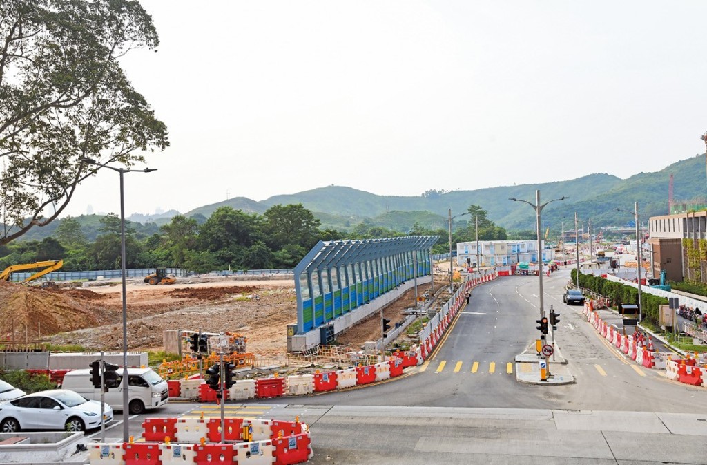 粉嶺馬適路的兩個項目被視為今年重點新盤,合共有四千一百多伙。 粉嶺馬適路的兩個項目被視為今年重點新盤,合共有四千一百多伙。