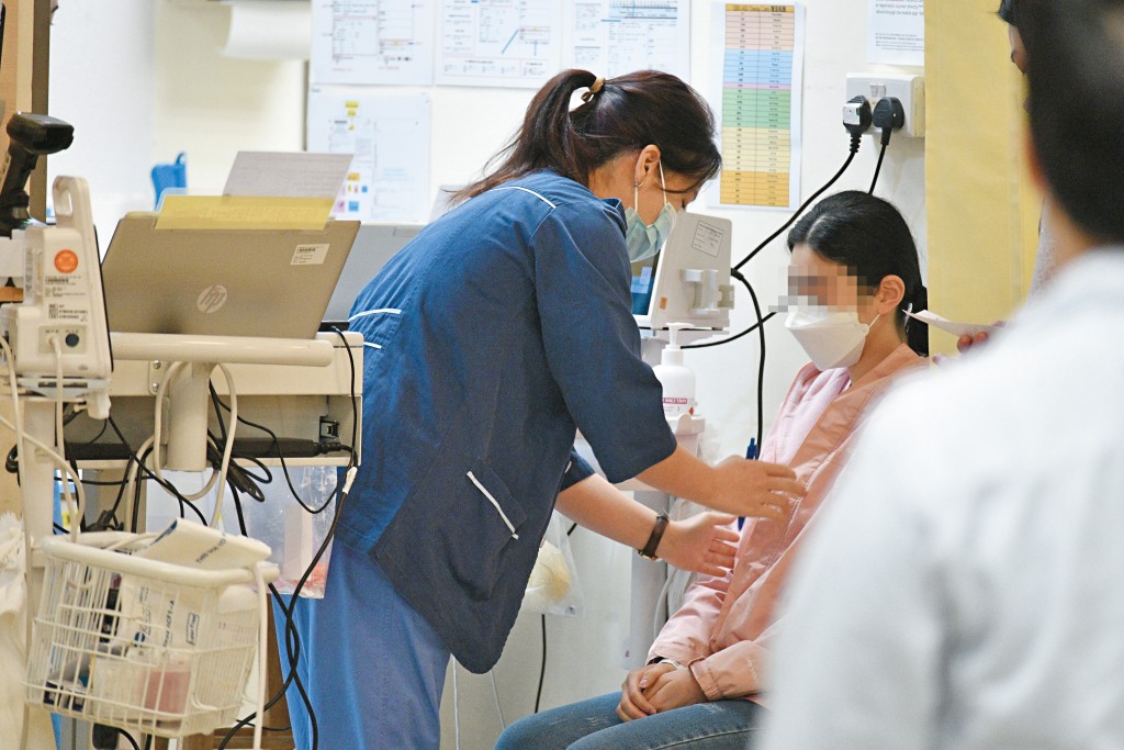 陳湧表示，任何注射程序均屬侵入性，須由合資格醫護人員執行。