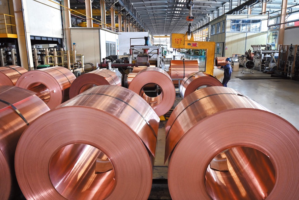 銅價今年累升逾三成,LME期銅價格一度突破每噸一萬一千五百美元創新高。 銅價今年累升逾三成,LME期銅價格一度突破每噸一萬一千五百美元創新高。