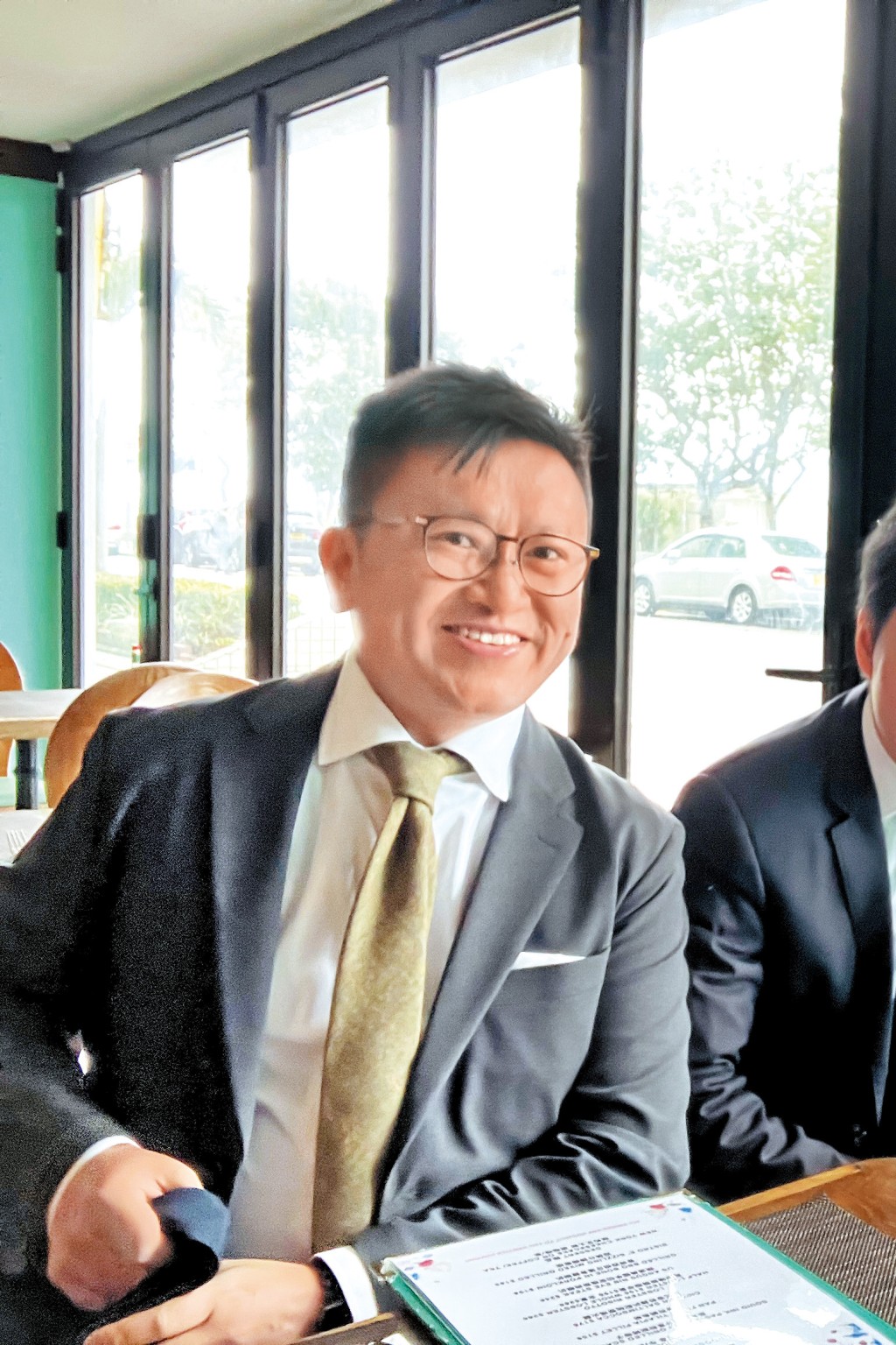 大律師陳偉志表示,《人類 生殖科技條例》規管本港及其 他地方的商業代孕行為。 大律師陳偉志表示,《人類 生殖科技條例》規管本港及其 他地方的商業代孕行為。