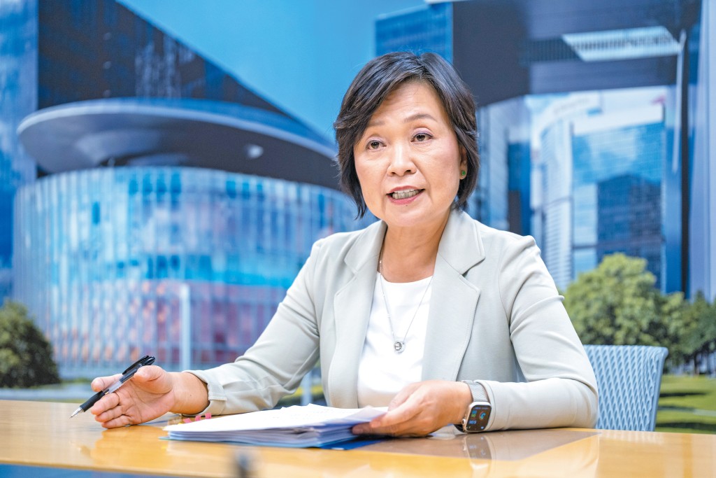 蔡若蓮表示北都大學城規劃將擴大，增加逾一倍至廿二公頃，並率先推出洪水橋用地讓大專院校進駐。