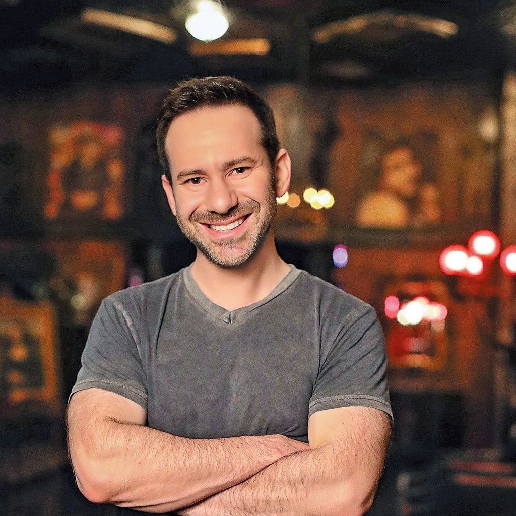 拉德文斯基二四年首度登上《福布斯》美國四百大富豪榜，最新身家達四十七億美元。