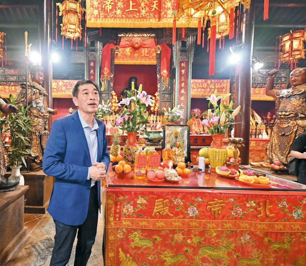 黃光耀已修畢廟宇課程，曾三次帶隊舉辦廟宇導賞團，包括去年鴨脷洲洪聖古廟的開筆禮及水月宮、灣仔玉虛宮和香港仔天后古廟。