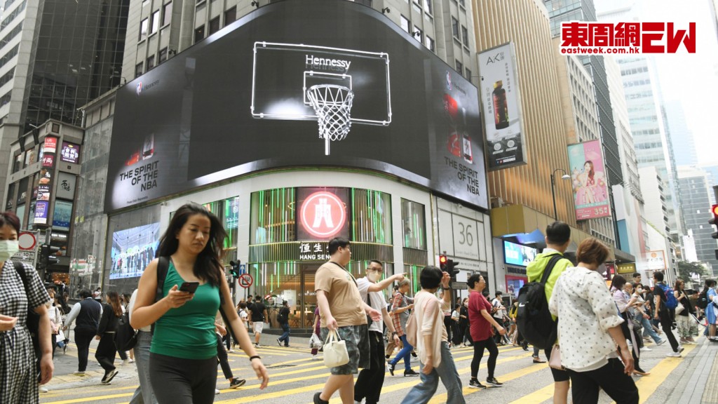 港人近年愈來愈重視強積金，更主動地去揀選基金種類。