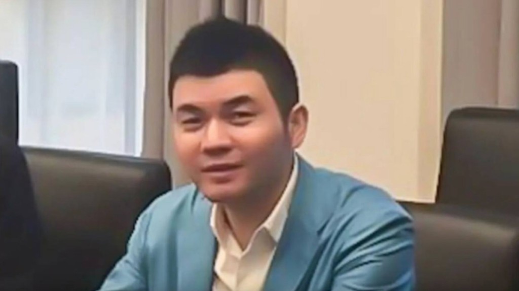被美國政府制裁、與柬埔寨太子集團有關的塞浦路斯籍中國男子胡石（化名胡小偉），因涉嫌向日本地方政府申報不實住址，本月14日遭東京警視廳逮捕。  