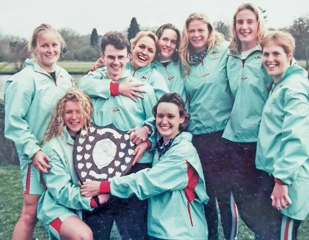 梅特雷韋利（後左一）讀書時是個動靜皆宜的學生，被形容是個「帶着溫度的領導者」。