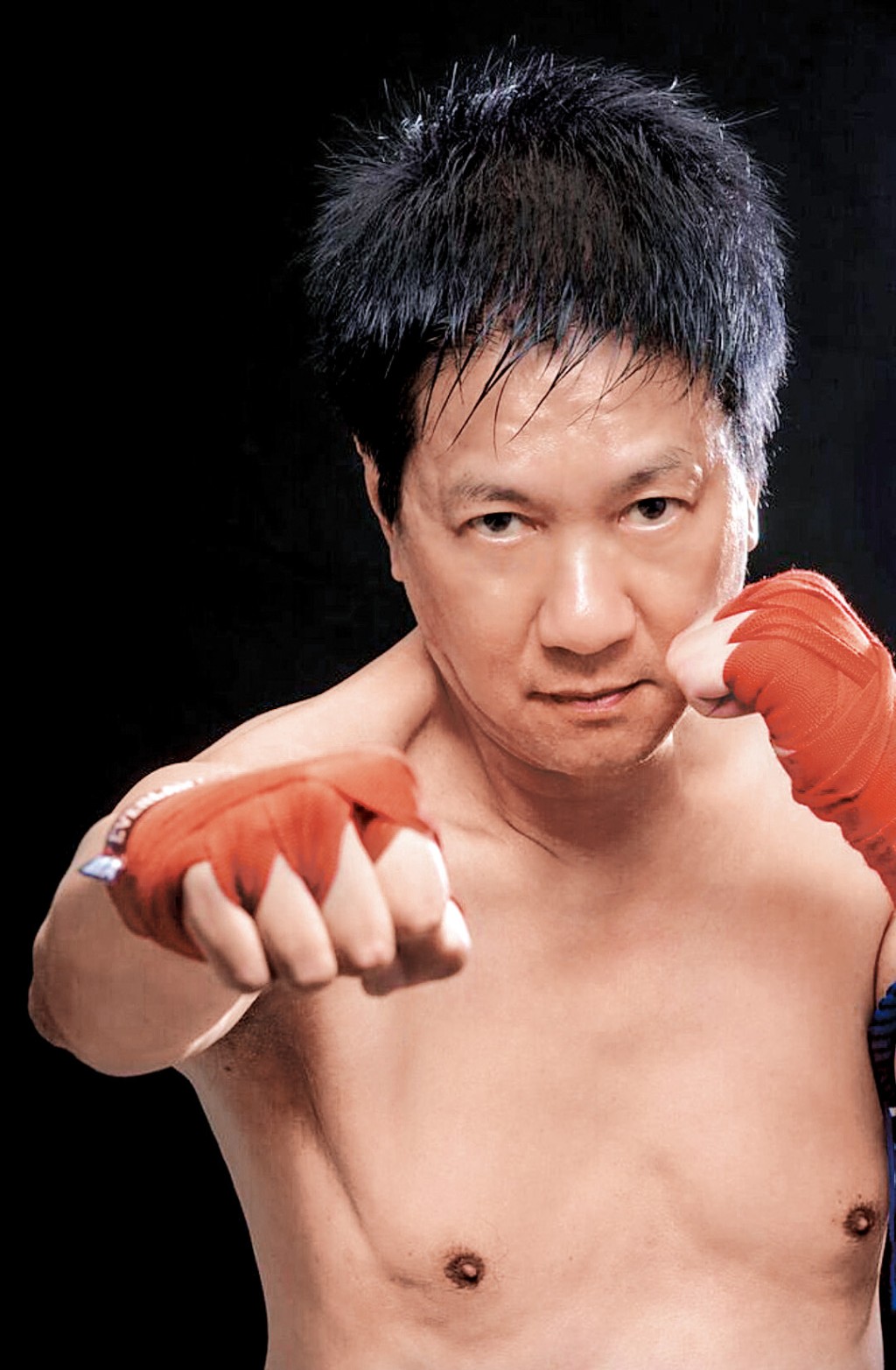 長大後黃汝榮仍熱衷打拳,只是不再於擂台對戰。 長大後黃汝榮仍熱衷打拳,只是不再於擂台對戰。