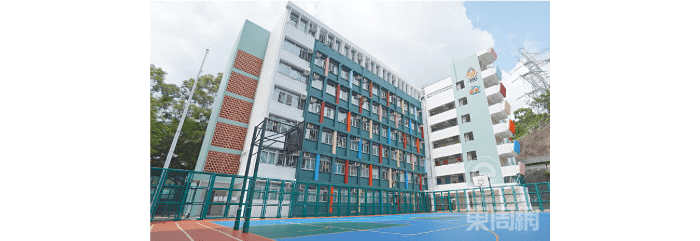 荃灣象山邨「樂屋」樓高七層,提供一百四十五個過渡性房屋。 荃灣象山邨「樂屋」樓高七層,提供一百四十五個過渡性房屋。