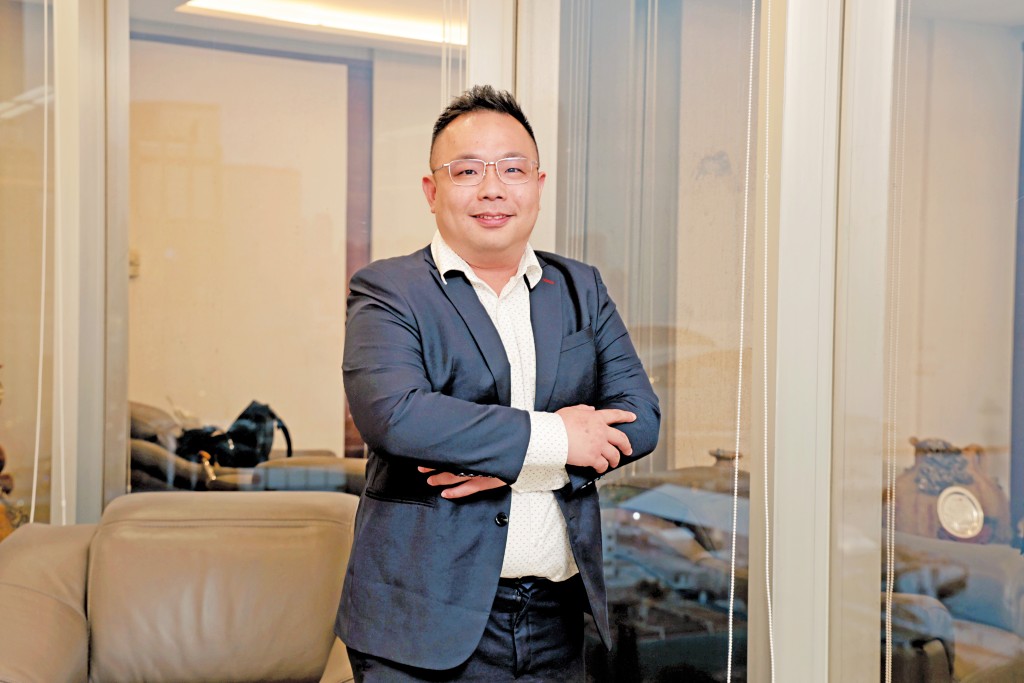 鄒家華看好金蝶國際，其股價最近一個月已上漲逾一成，市場對其DeepSeek概念的熱情明顯升溫。