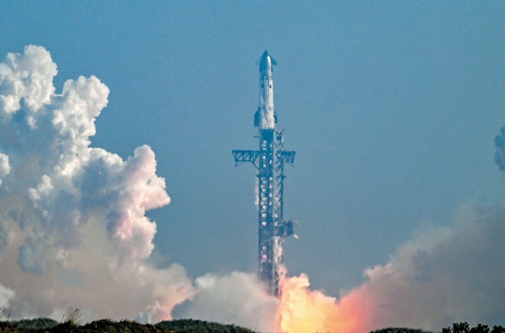 SpaceX計劃於六月十二日於美國納斯達克交易所上市，集資約七百億至七百五十億美元，其估值高達一點七五萬億至兩萬億美元，刷新全球IPO歷史紀錄。
