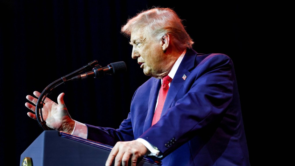 特朗普指中俄船艦在格陵蘭周邊出現。美聯社 特朗普指中俄船艦在格陵蘭周邊出現。美聯社