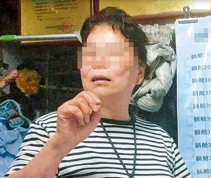 李女士稱，躺艙三十分鐘便可活化細胞、通經絡及排出身體毒素。