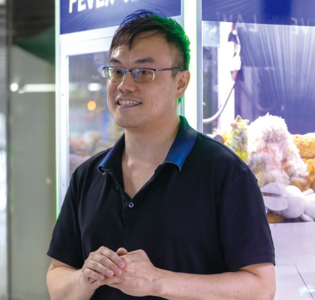由台主變場主的Kevin，兩年前在旺角中心租舖做場主，其後再在紅磡廣場開分店，今年再開多兩間夾公仔店。