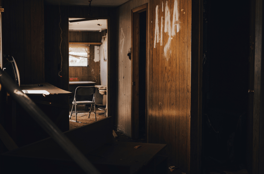 網民揭大廈有古怪