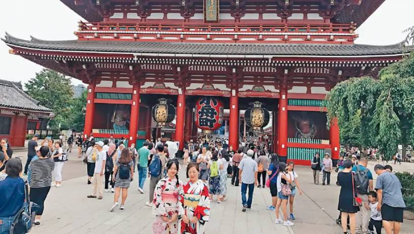 有51%會去旅行的受訪上班族表示,每次旅行花費佔月薪一成至一半 有51%會去旅行的受訪上班族表示,每次旅行花費佔月薪一成至一半