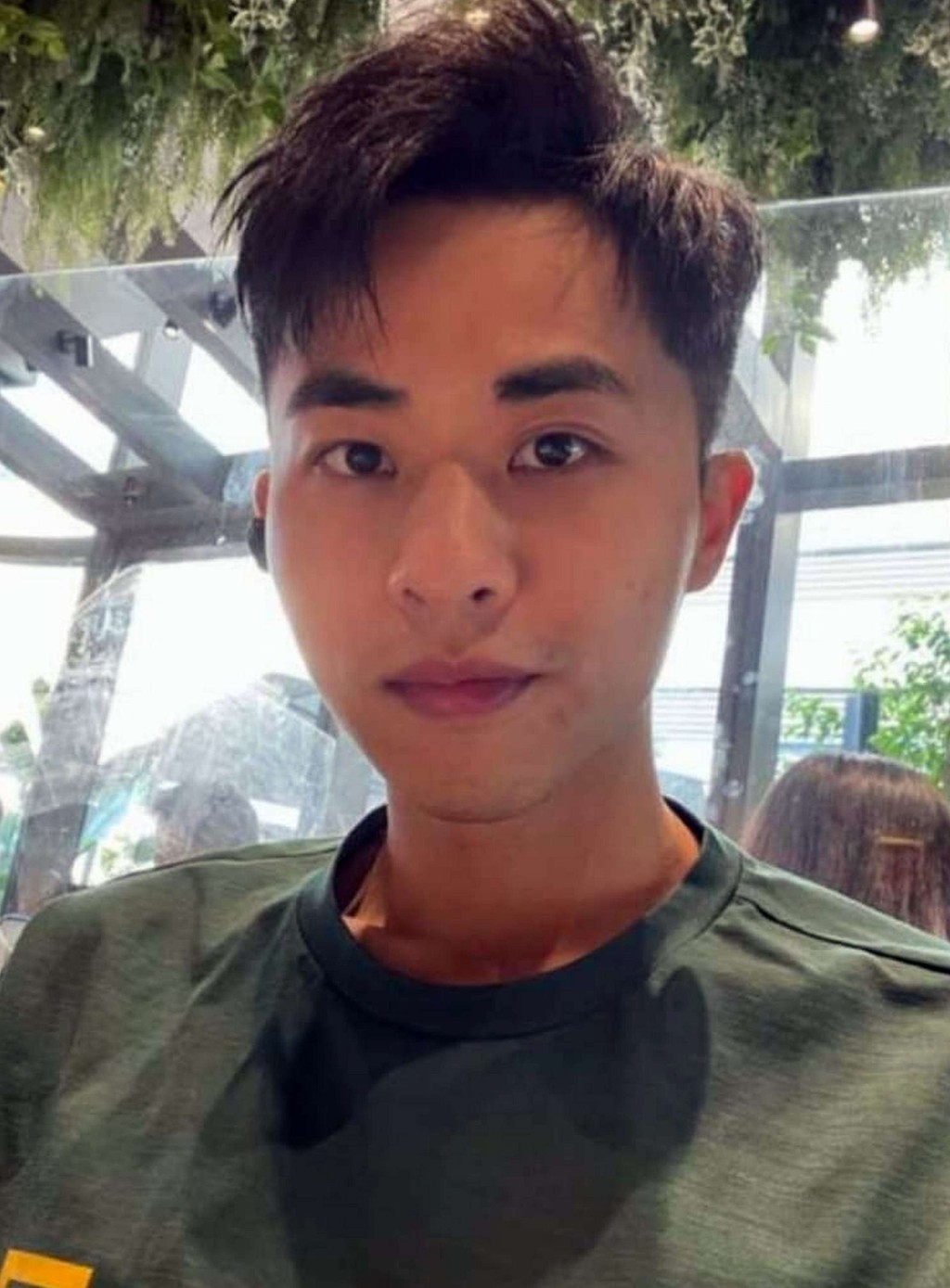 蔡天鳯前夫鄺港智。