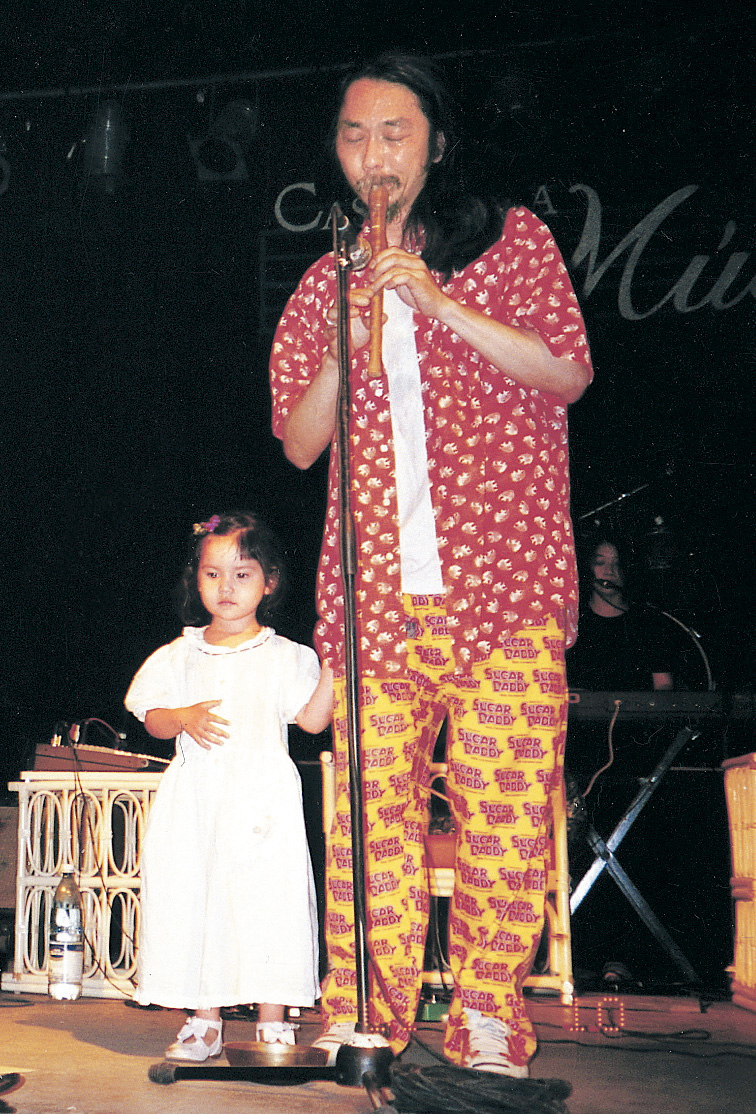 父母讓龔志成自由選讀音樂,到自己做父親,女兒選讀電影,他亦全力支持。 父母讓龔志成自由選讀音樂,到自己做父親,女兒選讀電影,他亦全力支持。