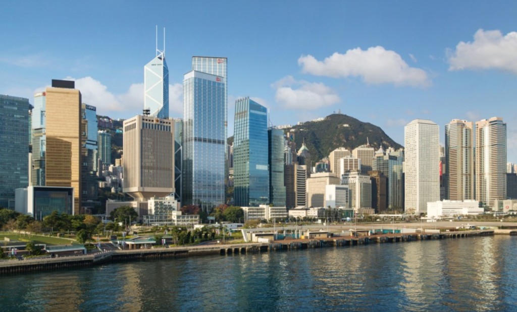 中環核心區甲廈的人流明顯回升，例如長江集團中心二期的出租率據報今年翻倍至約60%。