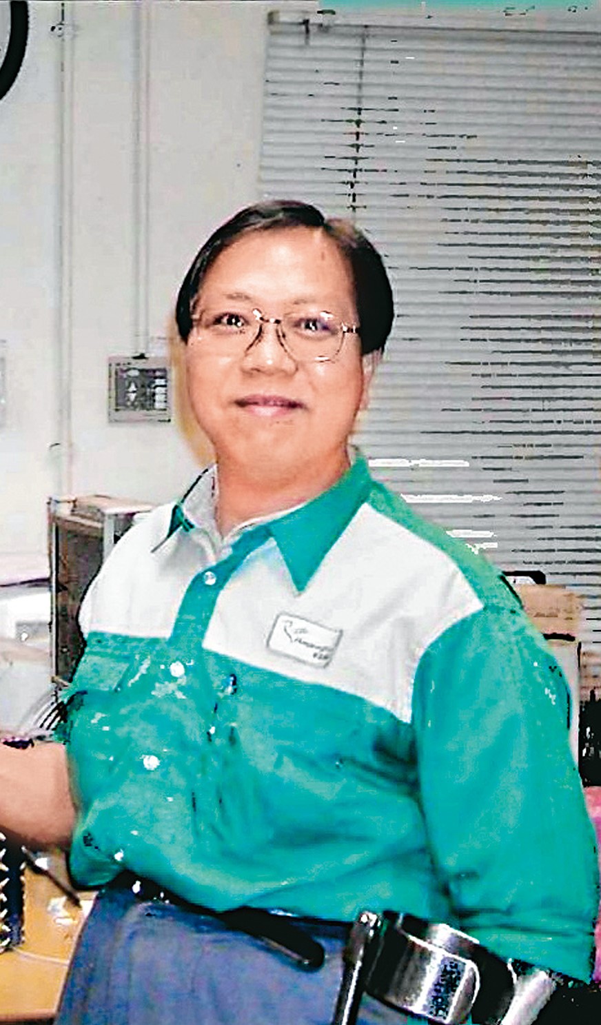 林耀國退休前是一名郵差，平日負責分揀信件。