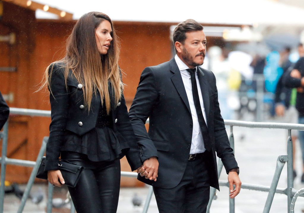 Signa創辦人René Benko (右)，金融風暴時以併購資產起家，高峰時集團總資產超過六百億美元。