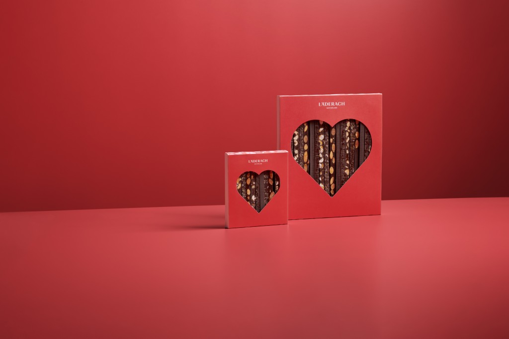 FrischSchoggi 醇黑朱古力心意典藏禮盒 90 克裝：港幣 208 元 /盒 ； 370 克裝：港幣 528 元 /盒