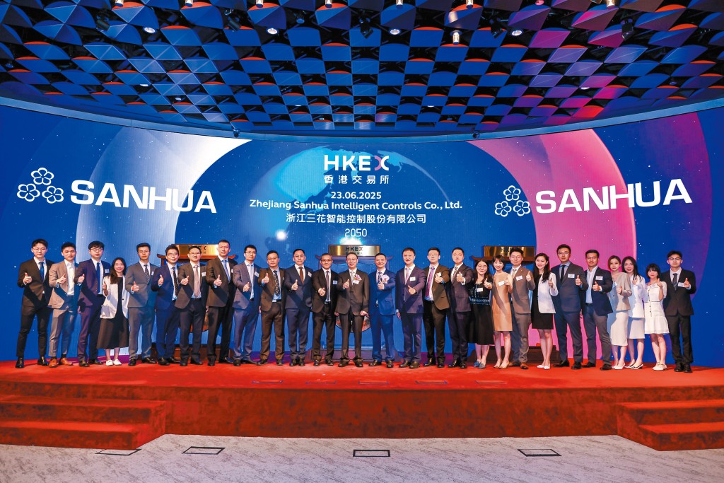 三花智控為特斯拉機器人零件供應商之一，去年純利增長三成一，其H股比A股折讓近三成九。