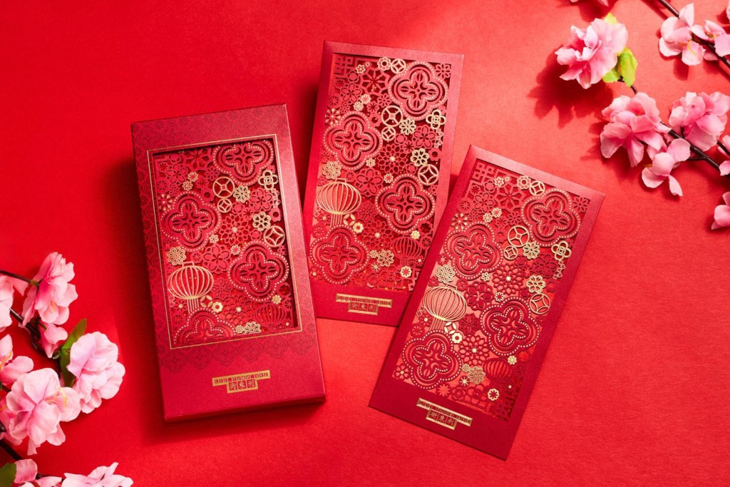 以精緻工藝勾勒繁花與燈籠等喜慶圖案