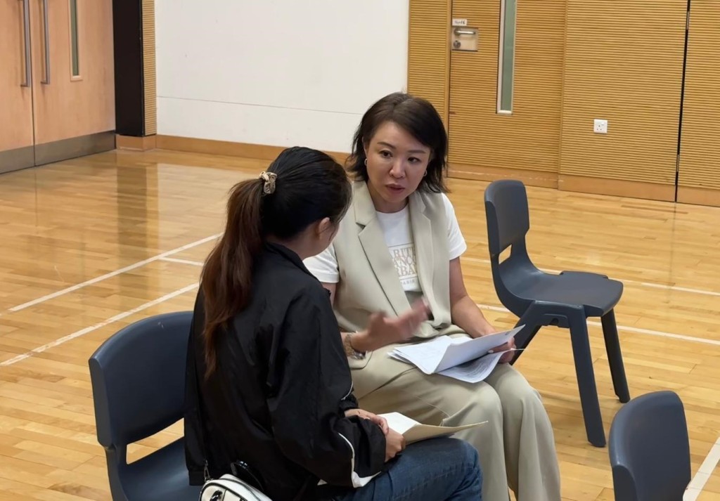 梁思韻（右）提醒，女性若提供相關服務，有機會將自己暴露於被侵犯或剝削的危機之中。