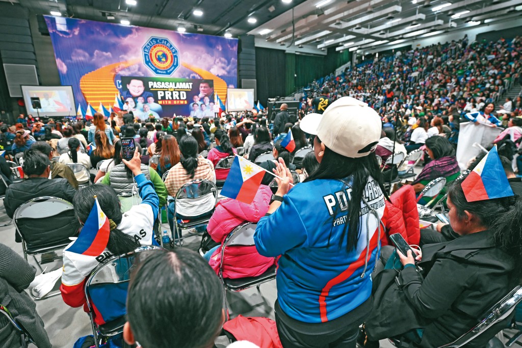 杜特爾特三月九日在香港出席所屬政黨的選舉集會，返國後即時被拘捕。