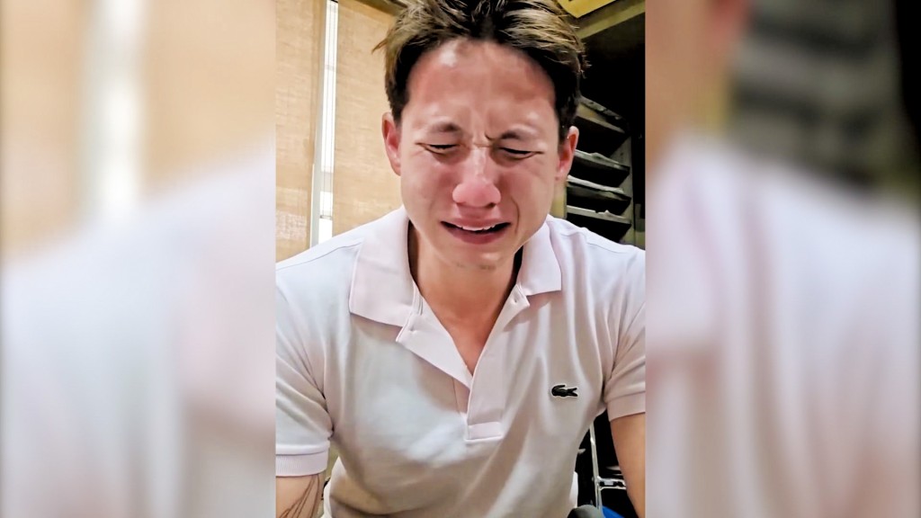 泰國最大啤酒品牌勝獅家族第四代成員Hiso Psi哭訴被兄長性侵長達十二年。 泰國最大啤酒品牌勝獅家族第四代成員Hiso Psi哭訴被兄長性侵長達十二年。