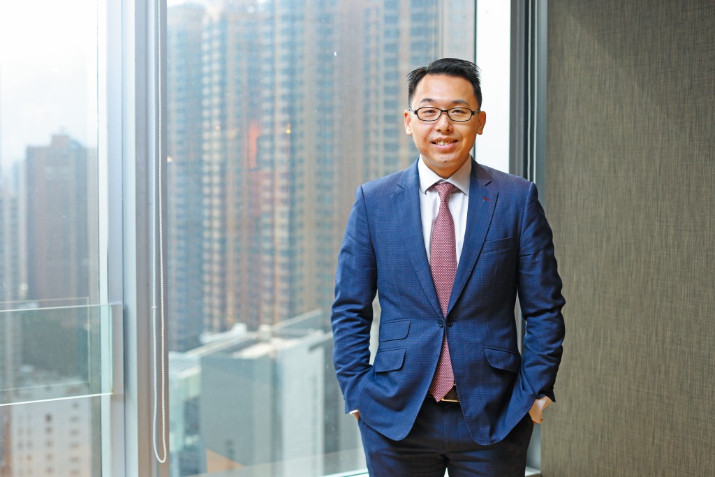 溫傑認為,要投資谷子經濟就要選擇龍頭,不妨趁回調分注吸納,作中長線部署。 溫傑認為,要投資谷子經濟就要選擇龍頭,不妨趁回調分注吸納,作中長線部署。