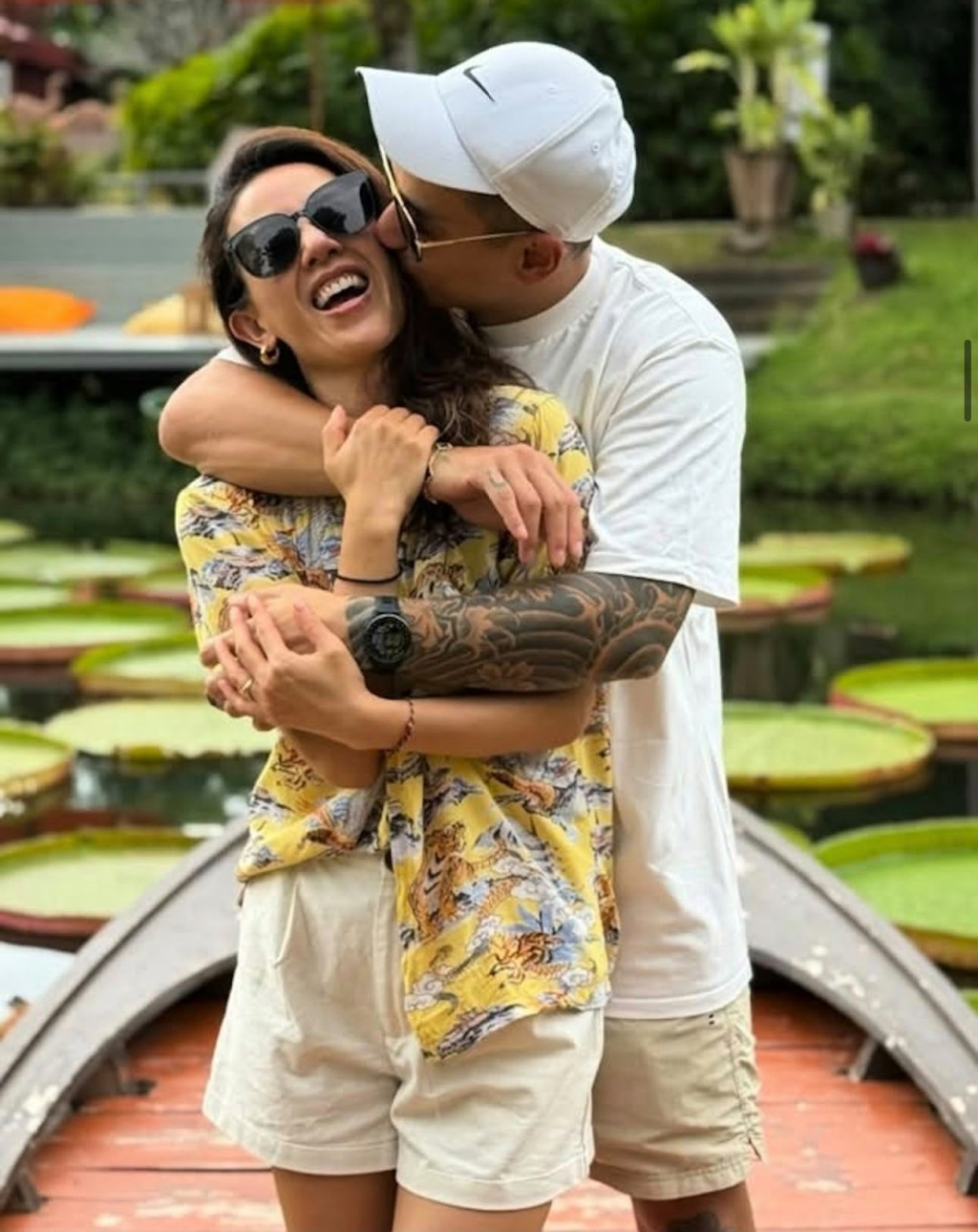 兩人當年初傳姐弟戀時一度不被看好，如今結婚七年依然恩愛如初，用實際行動粉碎負面聲音。