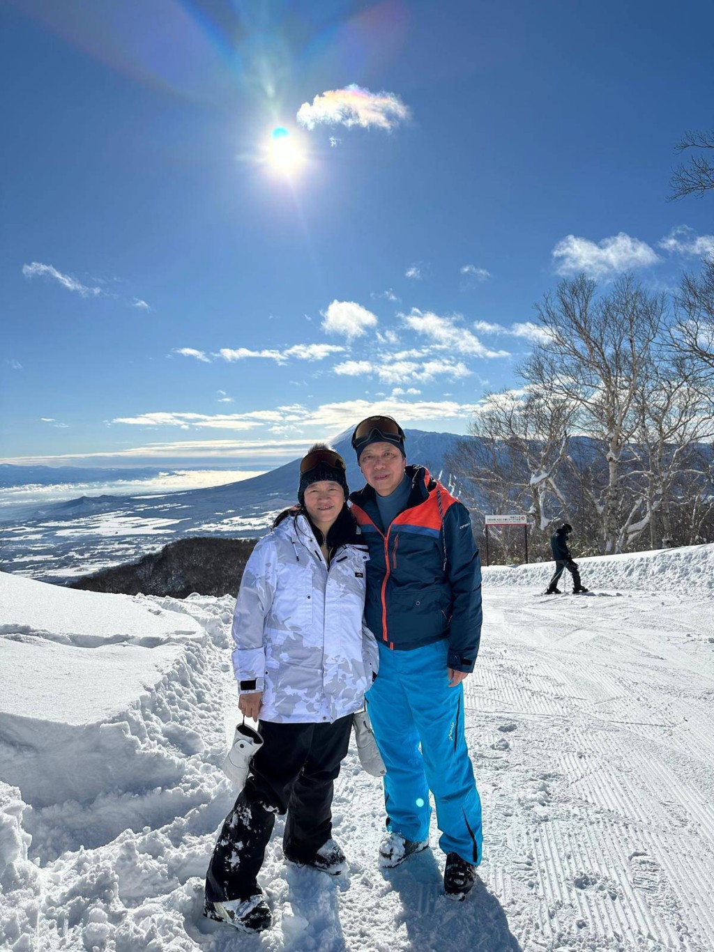 黄思麗夫婦旅居日本時，經常到滑雪場滑雪。