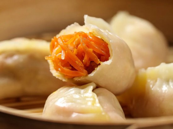 胡蘿蔔蟹柳蒸餃