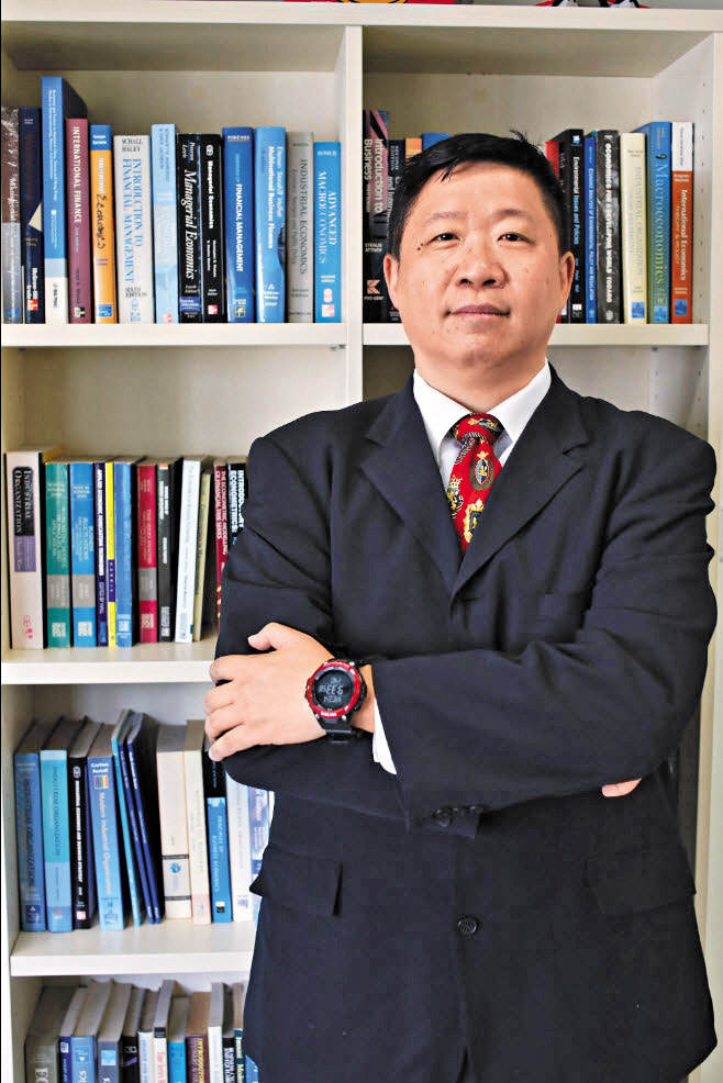 經濟學者袁偉基