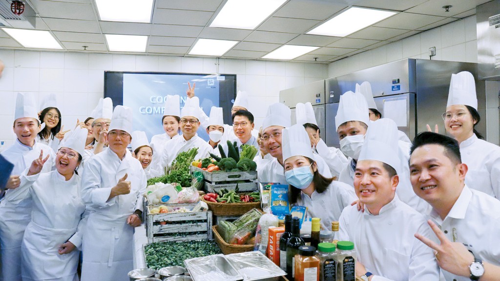 李景恒表示樂見同事能夠「跳出去」,並會視他們為「校友」。 李景恒表示樂見同事能夠「跳出去」,並會視他們為「校友」。