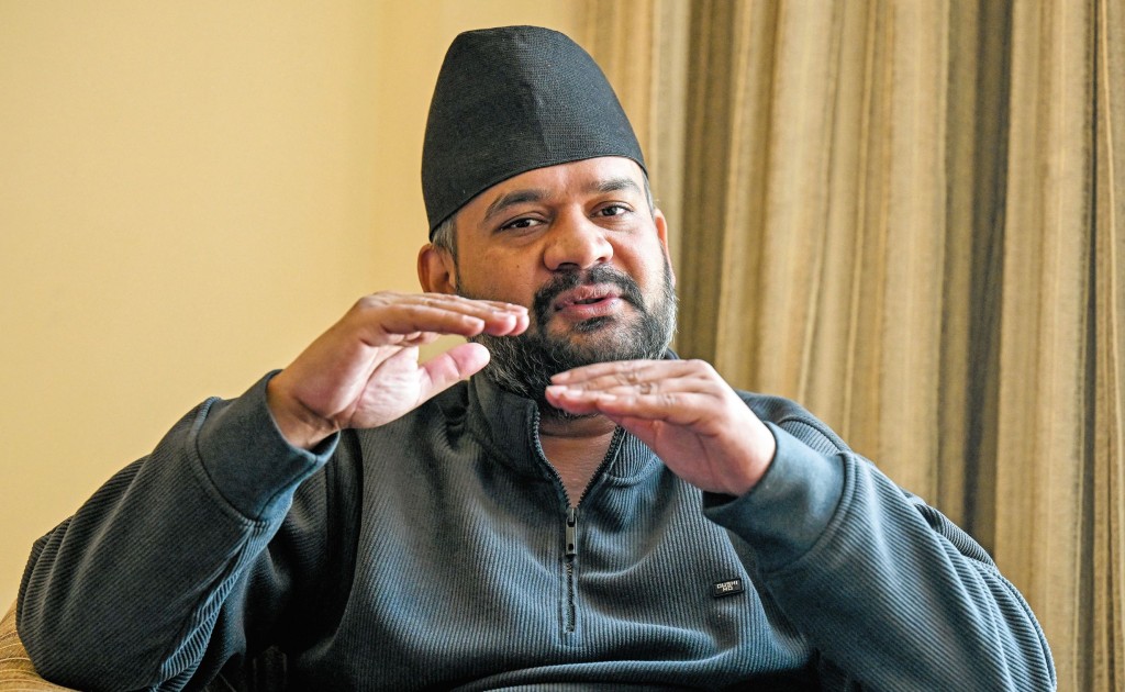 地下繞舌歌手巴倫德拉沙阿帶領尼泊爾全國獨立黨贏得國會過三分二議席,篤定成為下屆總理。 地下繞舌歌手巴倫德拉沙阿帶領尼泊爾全國獨立黨贏得國會過三分二議席,篤定成為下屆總理。