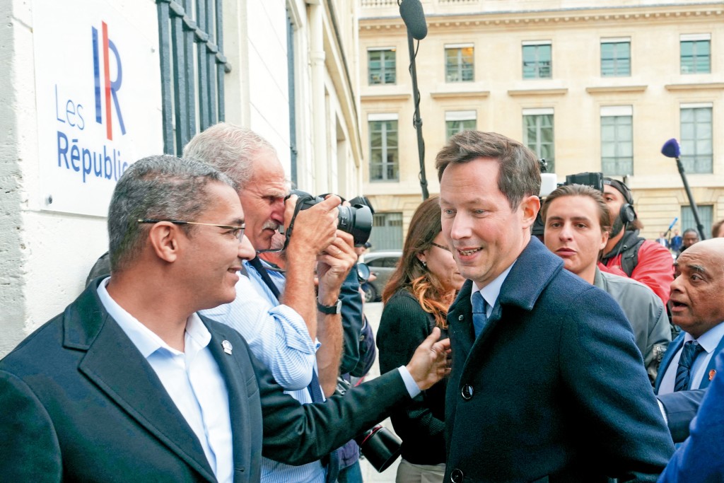 共和黨部分議員拒絕與執政聯盟合作，令新總理在國會內孤軍作戰。