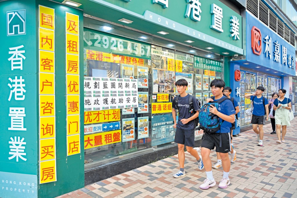 本港近年迎來大量國內專才及優才，推動本港私人住宅租金上升。