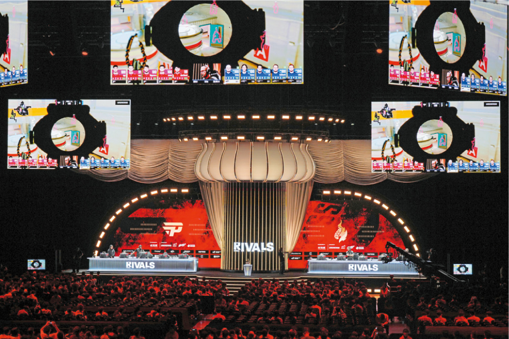 亞博館以高速穩定網絡及多媒體配套，助力打造香港規模最大電競賽事，沉浸式體驗確保線上線下觀眾同步投入狂熱氛圍。