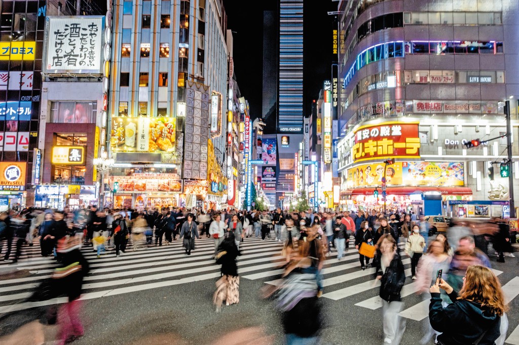 日本七月份的名義薪酬按年上升了百分之四點七,市場普遍分析,這將為日本央行加息提供強而有力的經濟數據支持。 日本七月份的名義薪酬按年上升了百分之四點七,市場普遍分析,這將為日本央行加息提供強而有力的經濟數據支持。