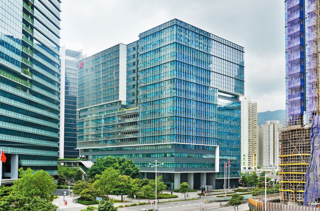 認可捐款的扣稅，須要有獲豁免繳稅的慈善團體或政府發出的收據，納稅人須保留有關收據和紀錄為期六年。