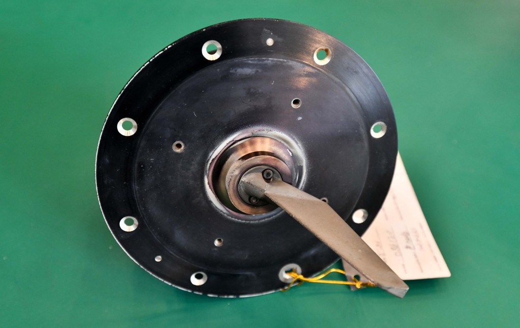 每個與飛行安全相關的部件均有獨立序列號(Serial Number),須完整追溯維修履歷,方能確保安全再用。 每個與飛行安全相關的部件均有獨立序列號(Serial Number),須完整追溯維修履歷,方能確保安全再用。