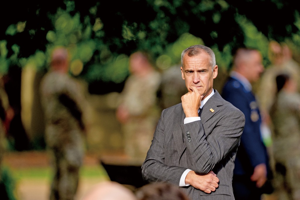 萊萬多夫斯基與諾姆的不倫關係不是秘密,更有指二人在專機上偷情。 萊萬多夫斯基與諾姆的不倫關係不是秘密,更有指二人在專機上偷情。