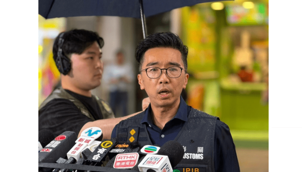 海關版權及商標調查科不良營商手法調查課第二組指揮官莊啟成。