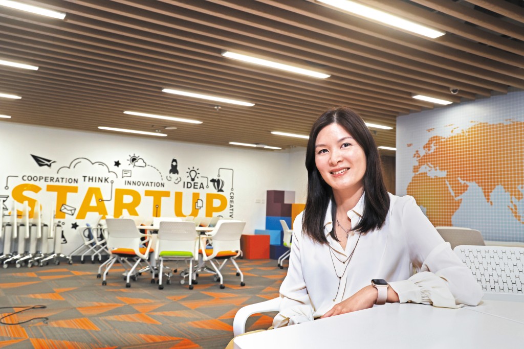 香港科技大學創業中心主力推動創業教育，科大創業中心總監凌恒然最希望幫助年輕人實踐創新夢想。