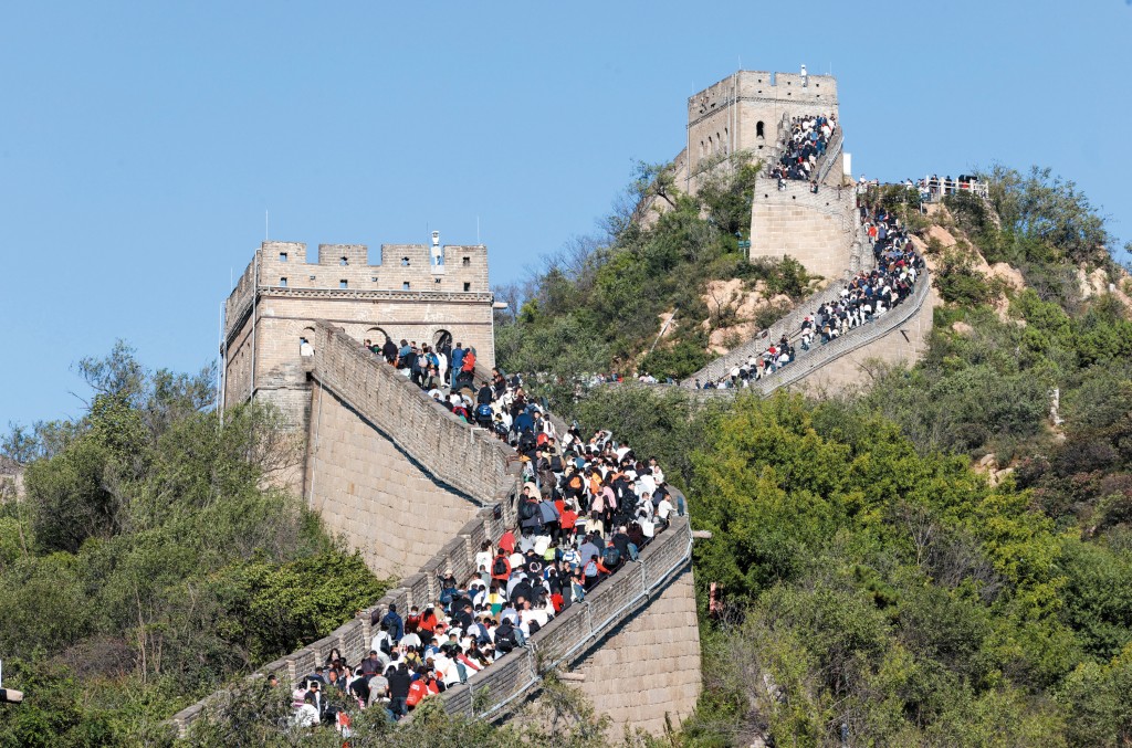 內地旅遊復甦勢頭強勁，人工智能看好攜程會受惠。
