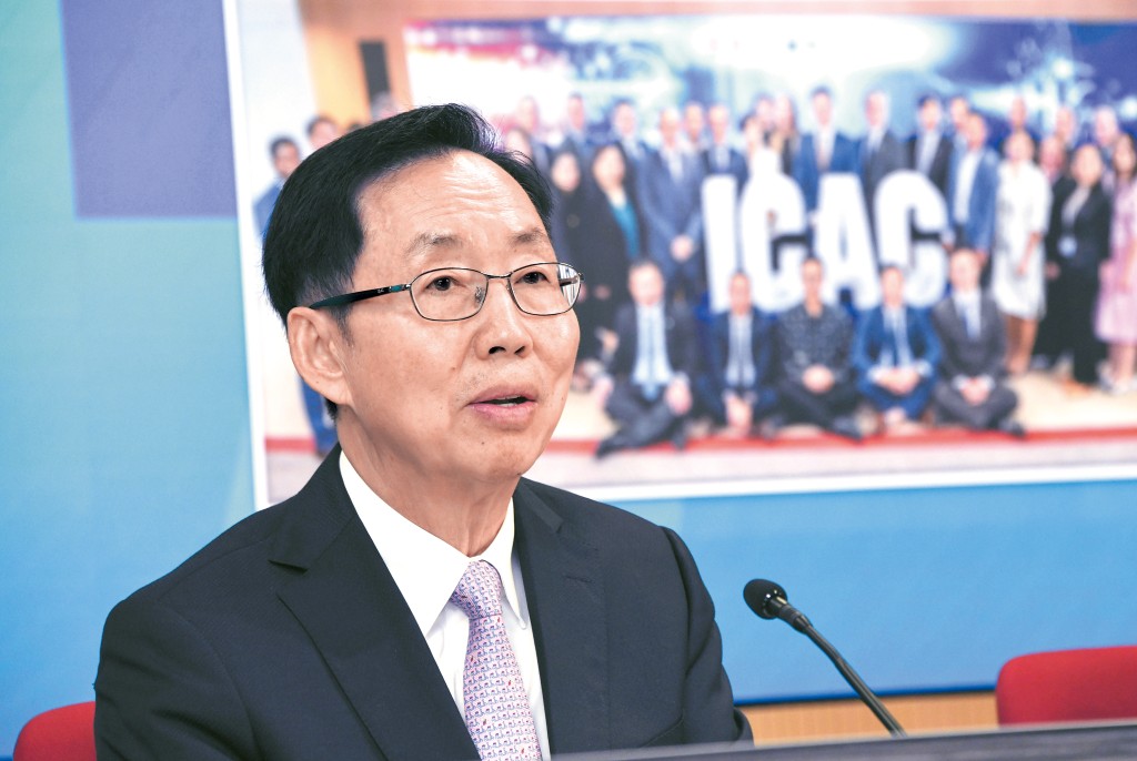 政界盛傳陳健波及歐陽伯權均有機會出任下屆醫管局主席。