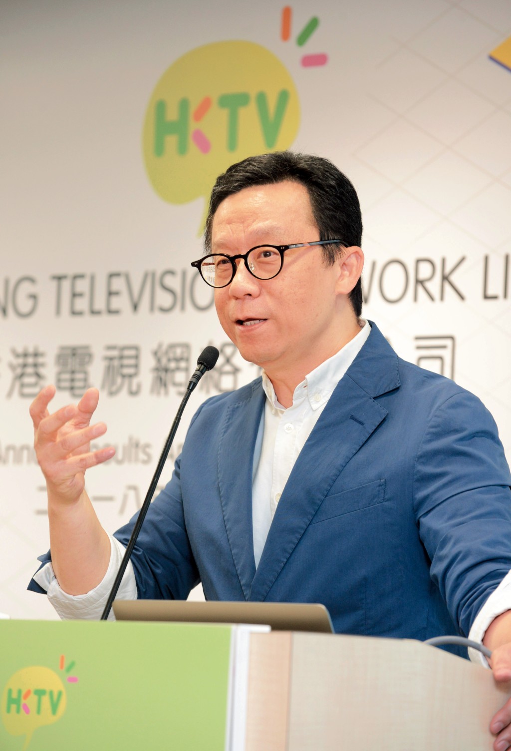 HKTVmall推出「街市即日餸」僅個多月，即要面對京東佳寶聯手的正面競爭。圖為CEO王維基。